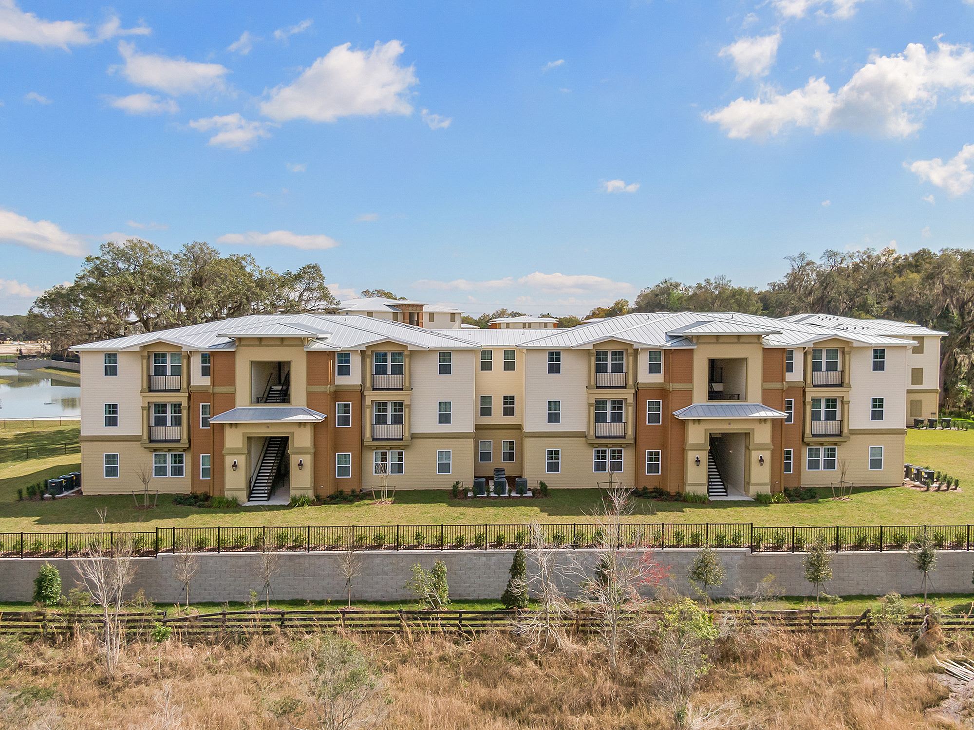 Lake Sumter Apartments – photo 4