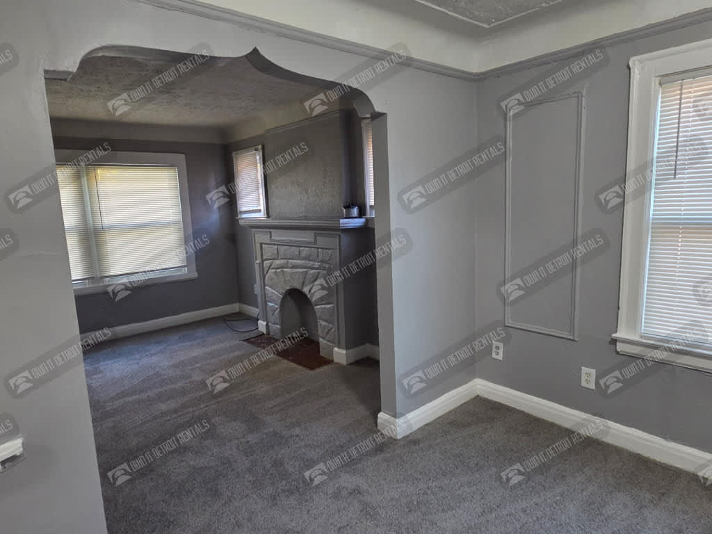 14602 Winthrop 2 – photo 5