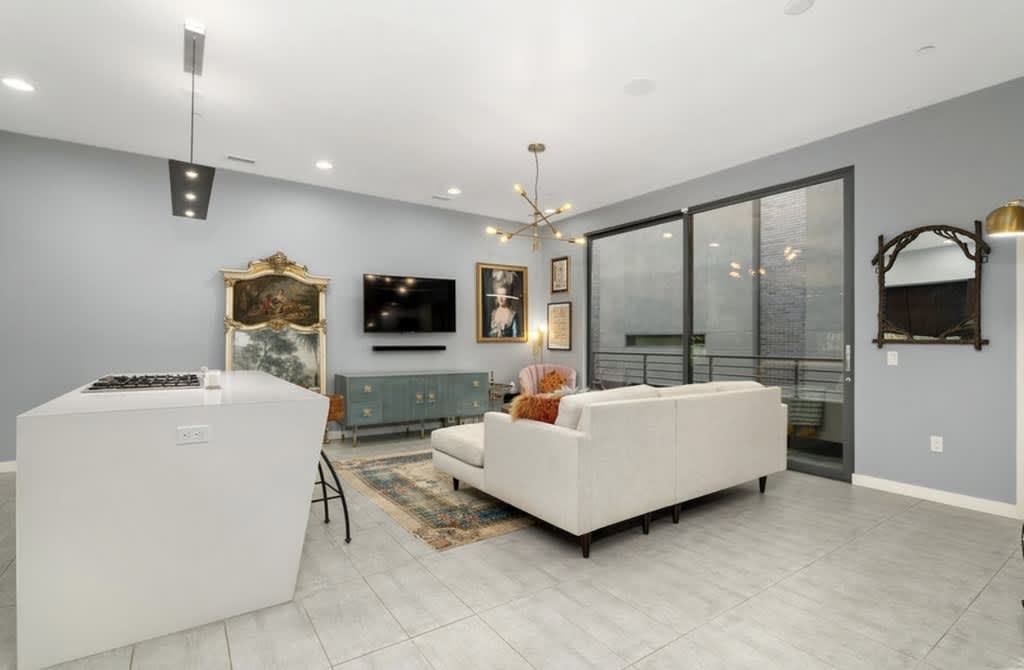 317 Upas St – photo 4
