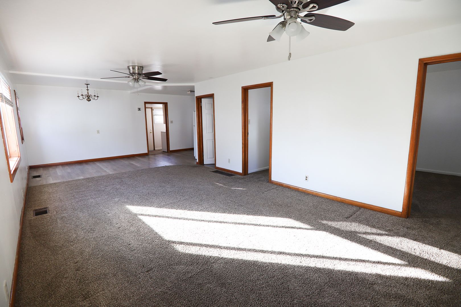 2 Bed 1 Bath – photo 2