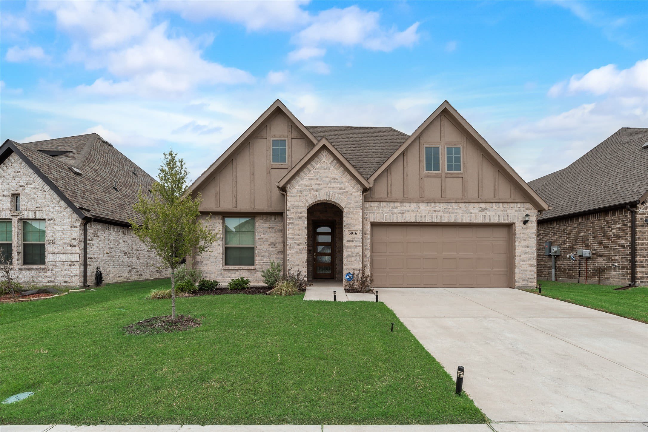5016 De Berry Lane – photo 2