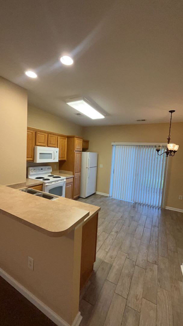 160 Chenoa Drive Unit B – photo 2