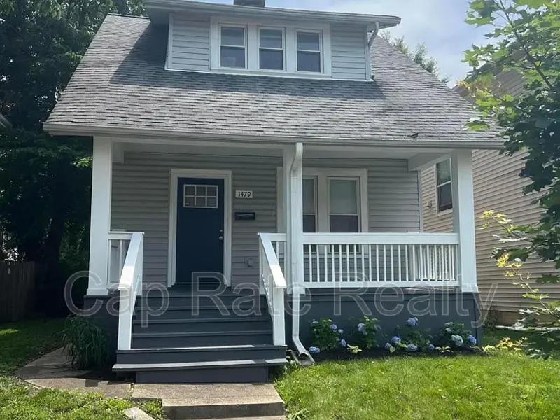 1476 N 6th St – photo 1