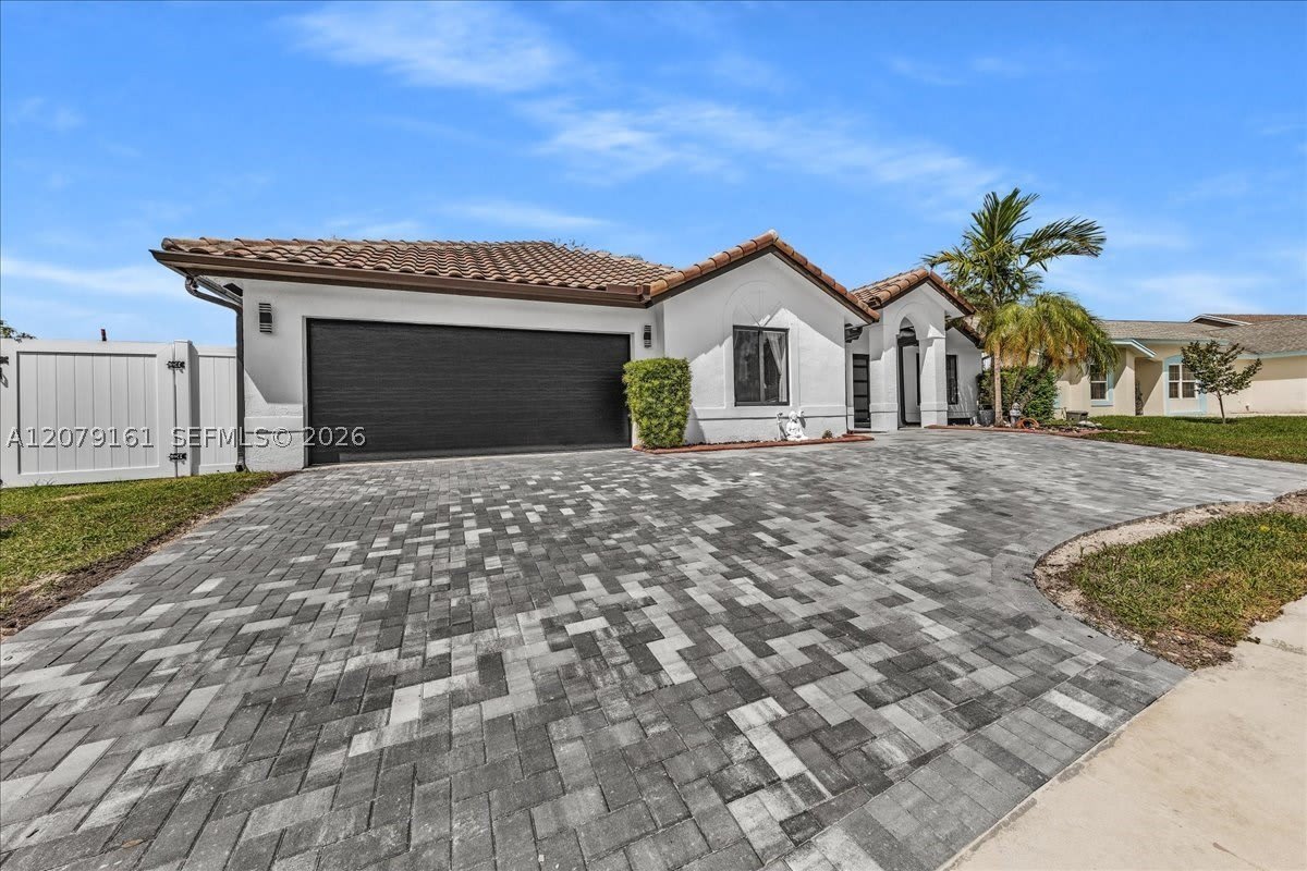15056 SW 10th St – photo 3