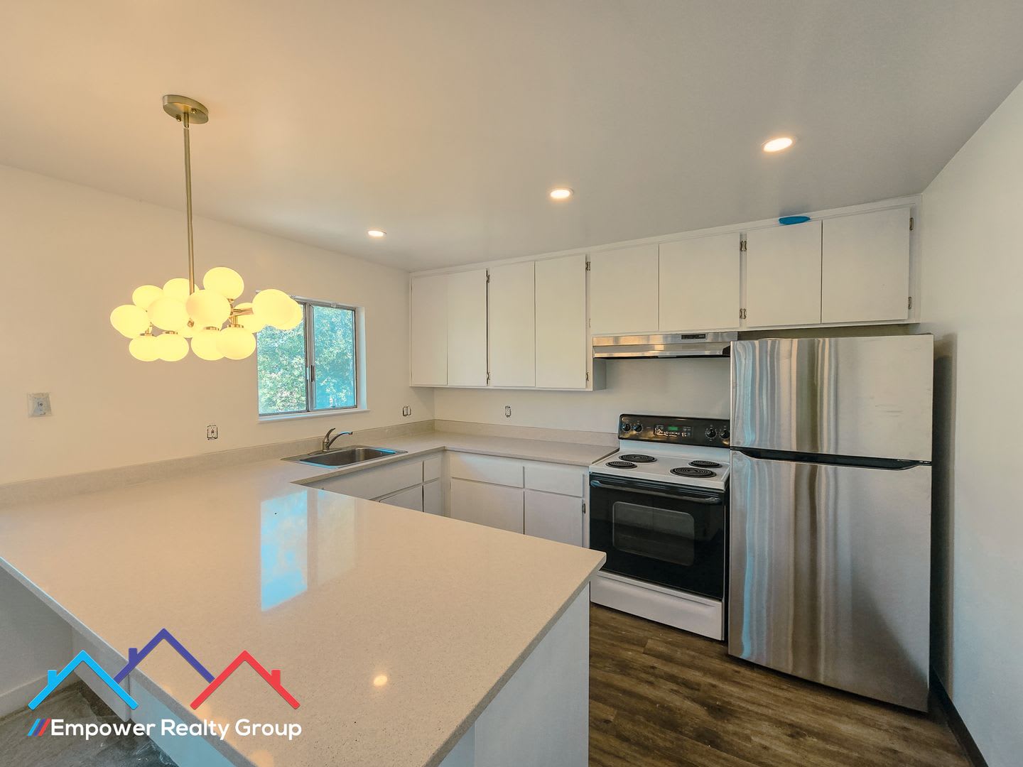 2 bedroom 1 Bath Newly Remodeled Apartment in Alameda – photo 2