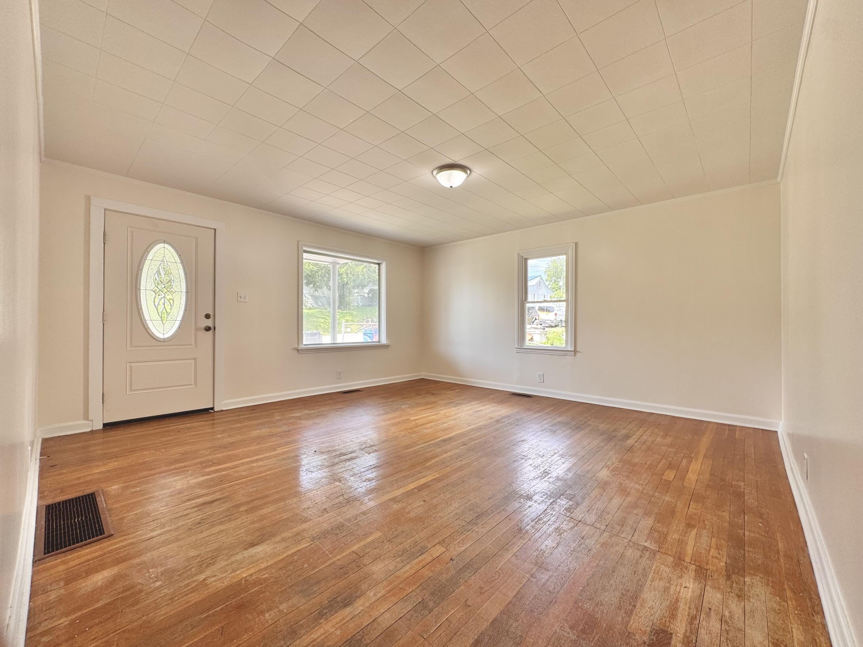107 N Robbins Court – photo 3