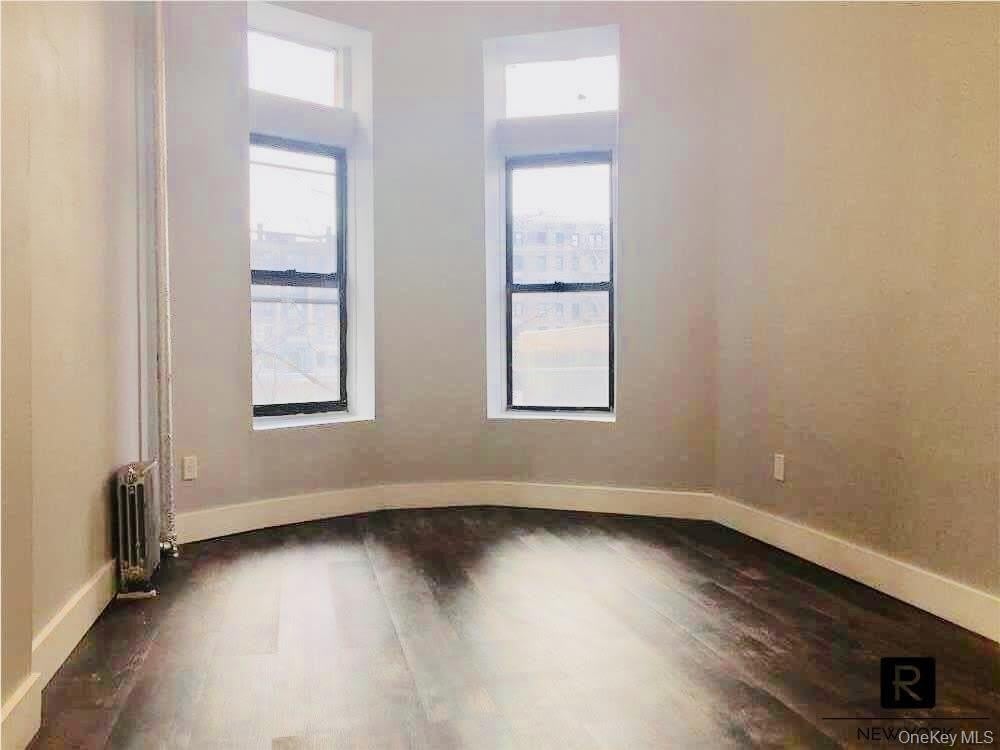 605 W 179th Street – photo 3