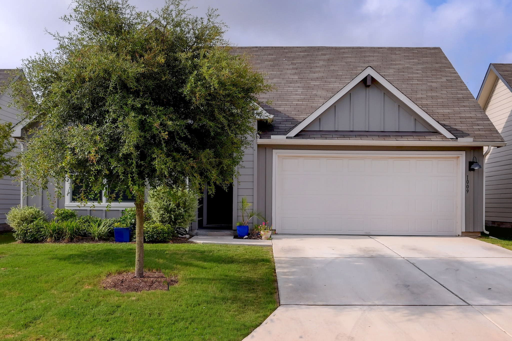 1009 Marvin Way – photo 1