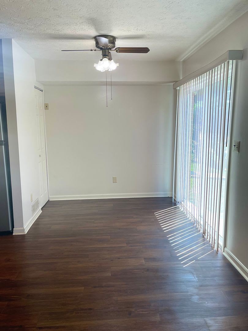 257 University Dr 2 – photo 4
