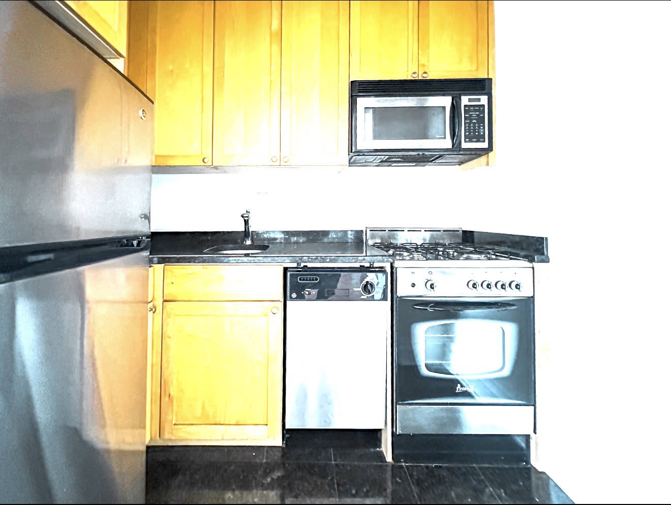 166 2Nd Avenue – photo 3