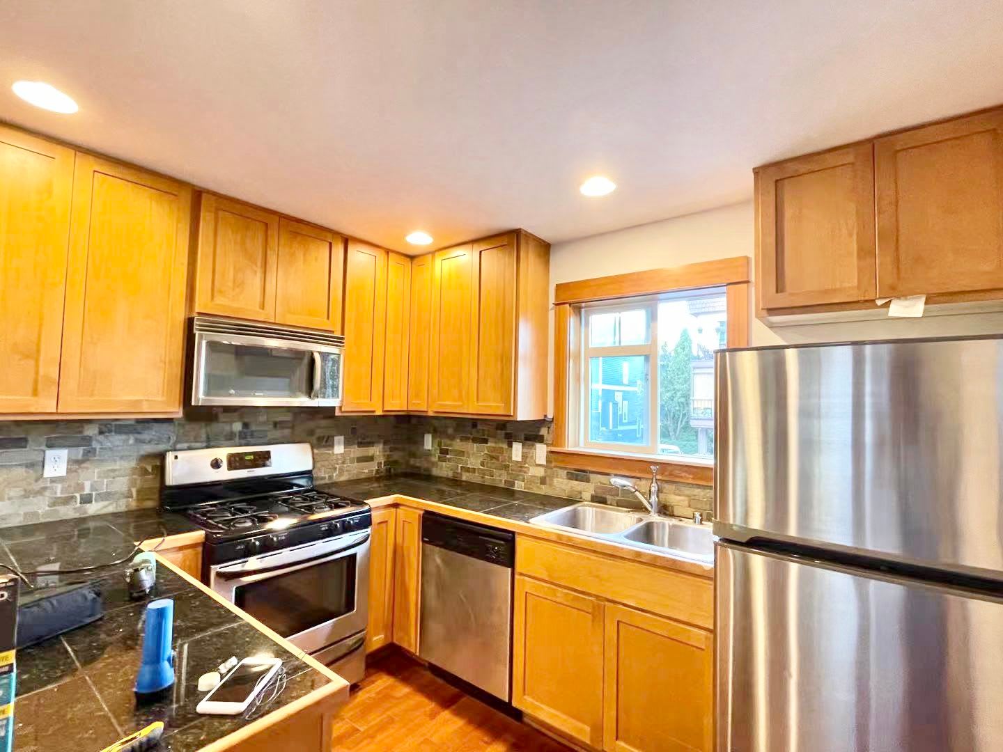Great TownHome For Rent – photo 3