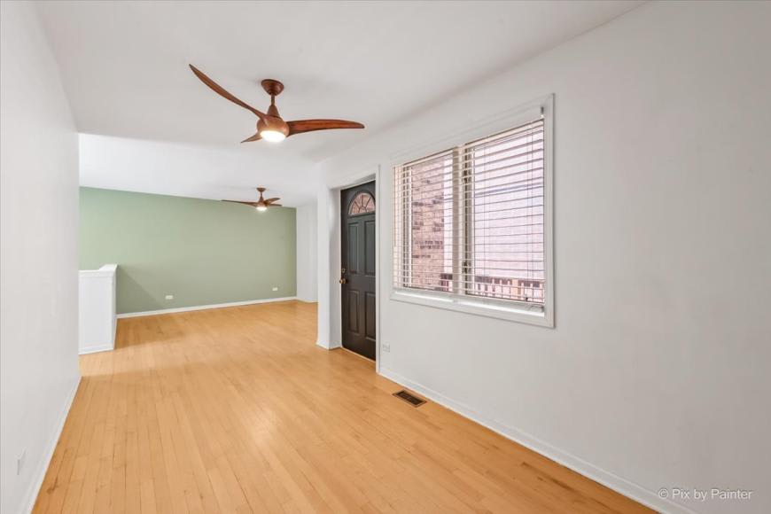 832 West Barry Ave. – photo 5