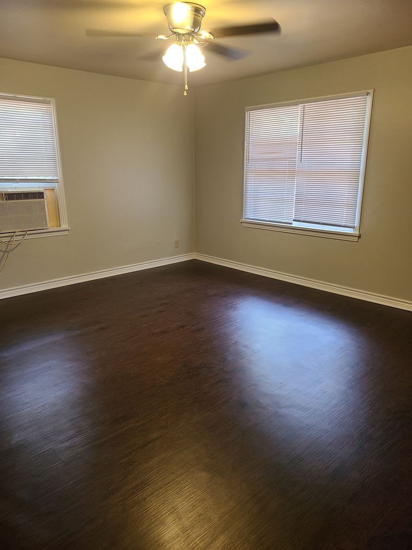 Cute 2 Bedroom House – photo 2