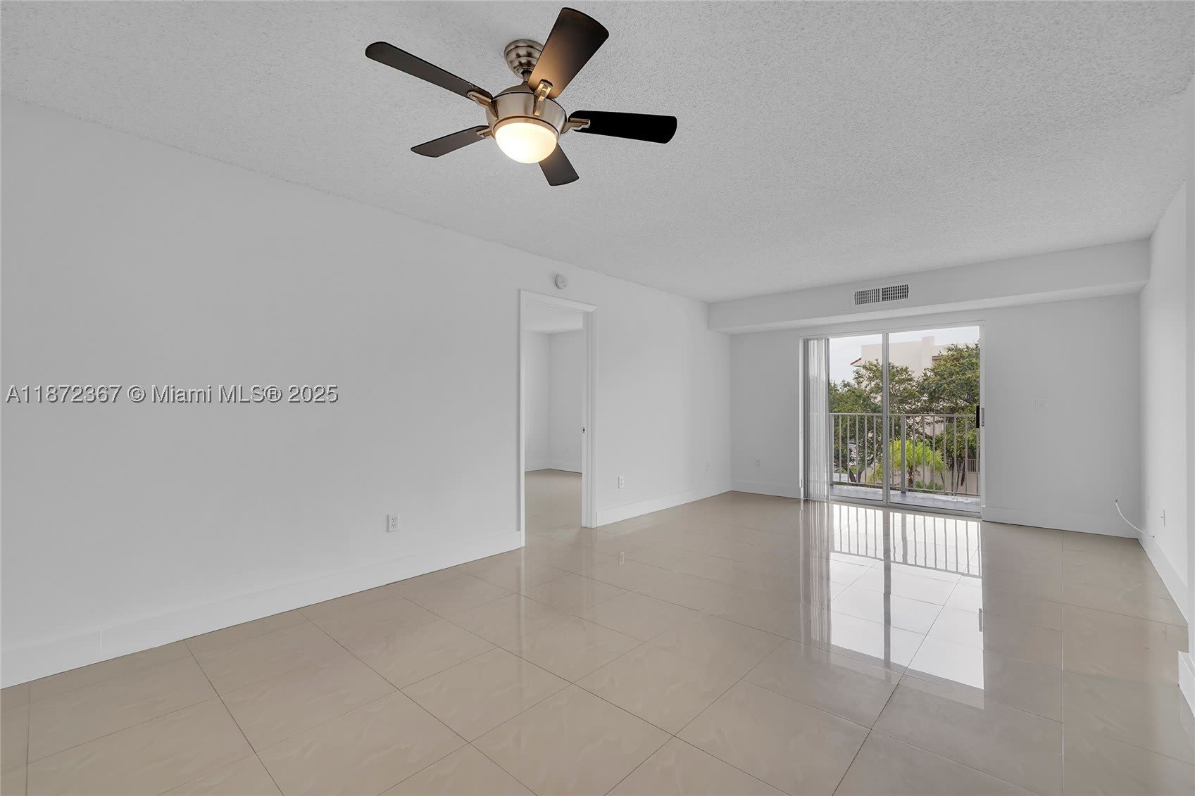 8260 SW 210th St – photo 3