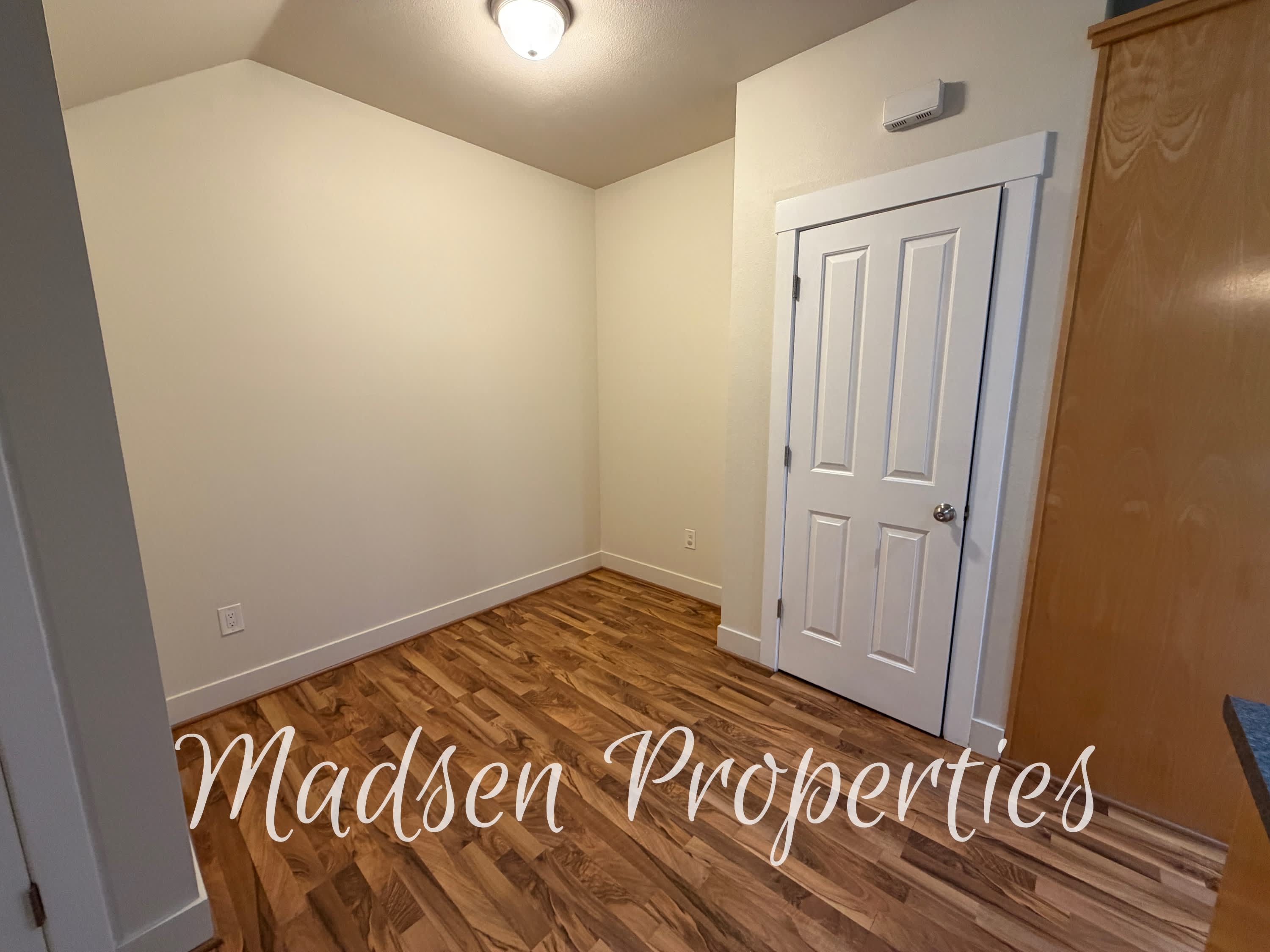 2188 Nord Ave – photo 4