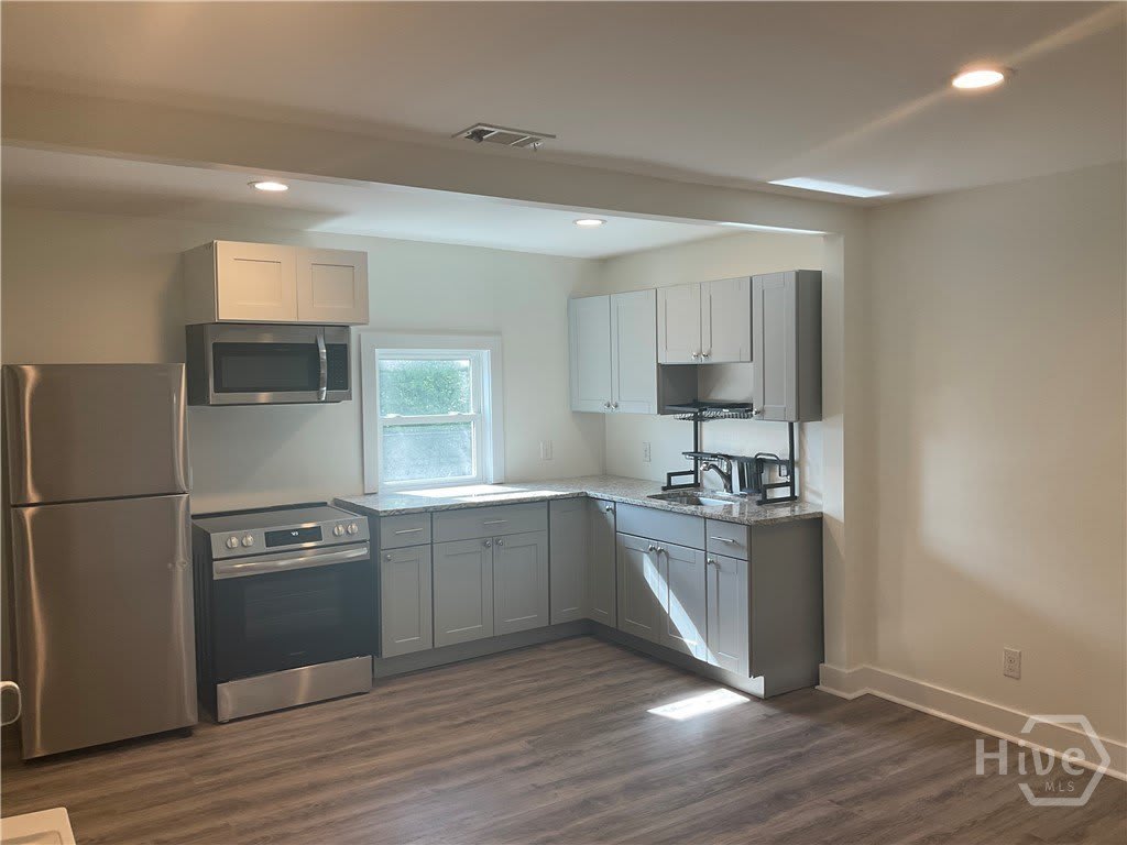 722 Waters Avenue – photo 5
