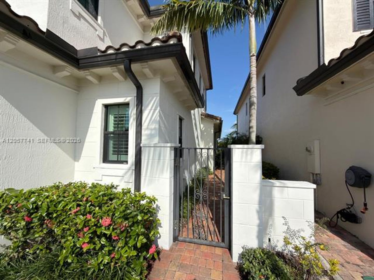455 SW 113th Ln # 0, Pembroke Pines, FL 33025 – photo 5