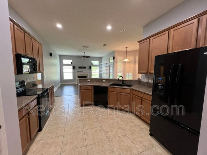 200 Joseph Lake Ct – photo 4