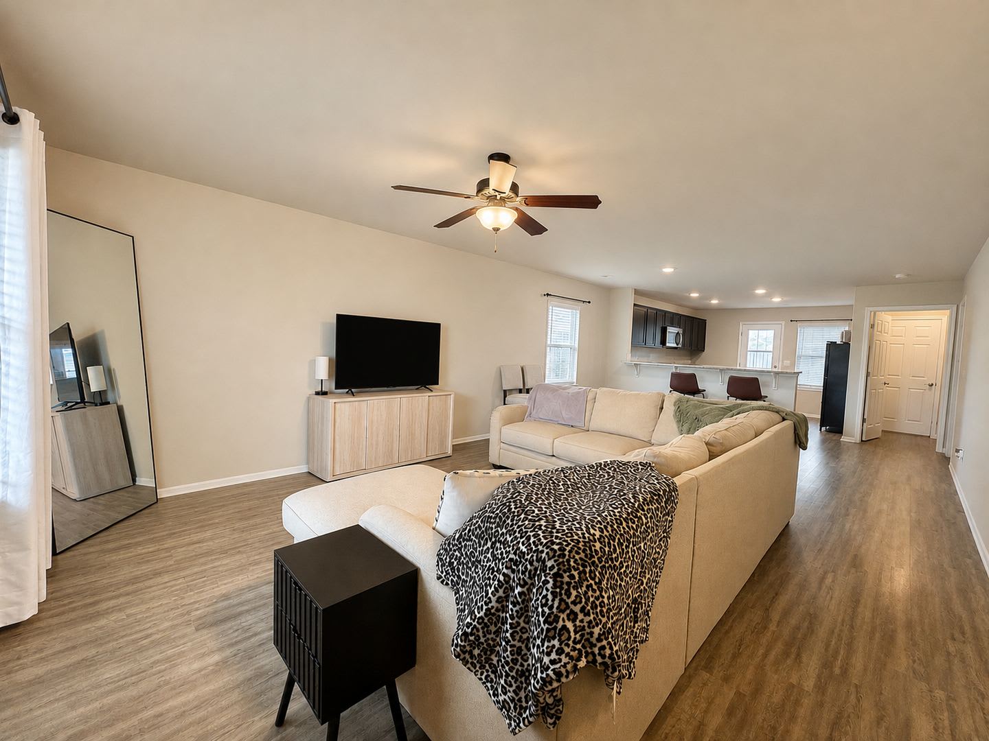 3 Bedroom 2 Bath Brick Home Up to $130/month towards Electric – photo 2