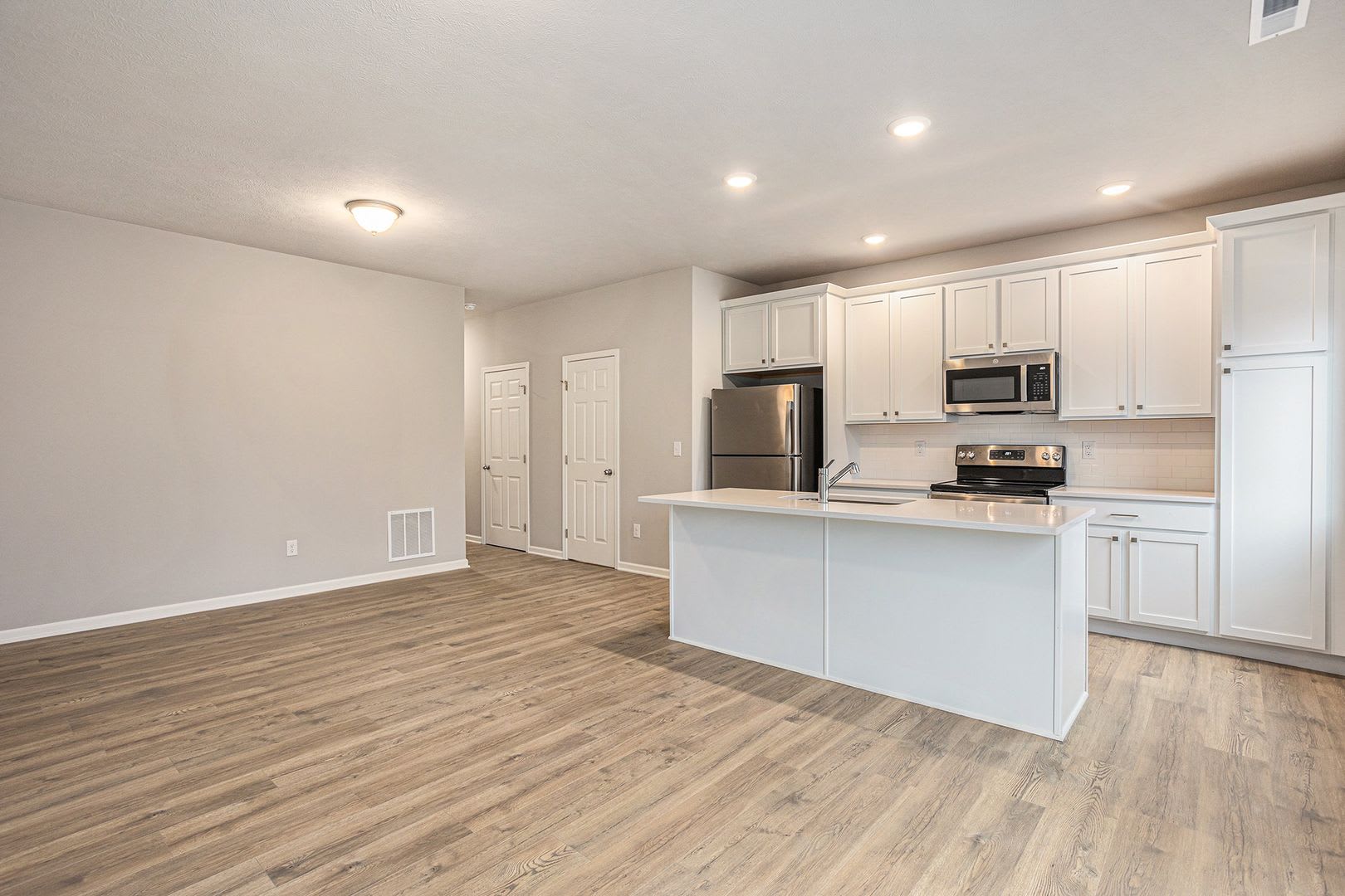 Move In Special Get August September Rent Free Move In By August 31St To Receive Free Rent For Both August And September Take Advantage Of This Limited Time Offer – photo 3