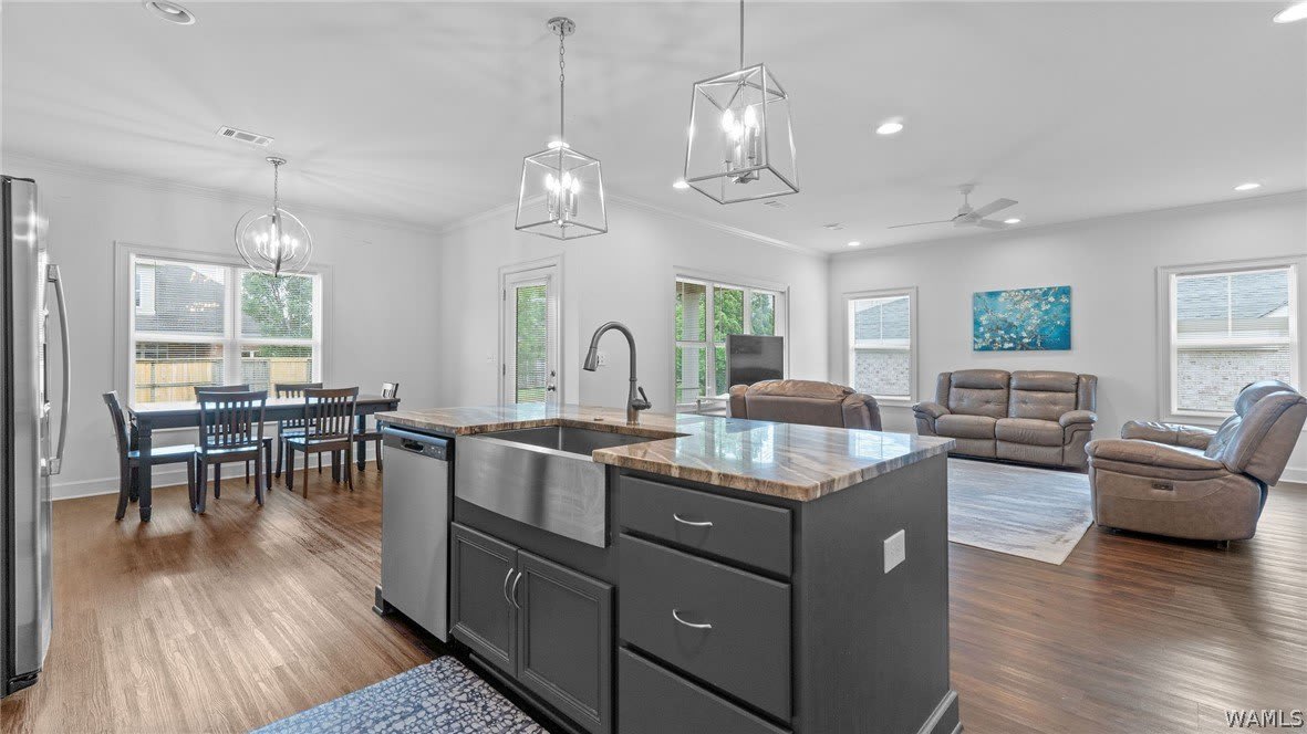 2451 Vesta Drive – photo 3