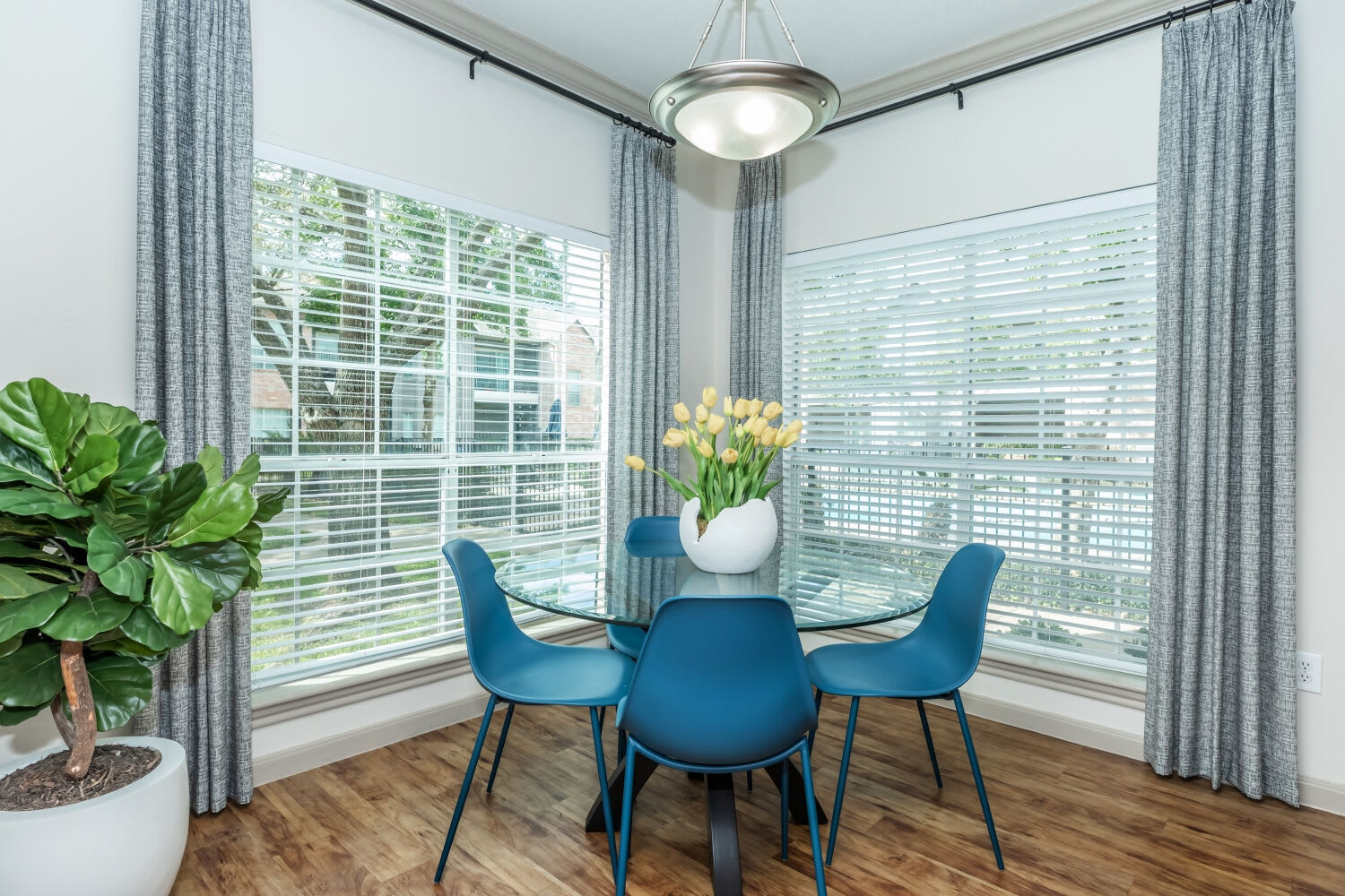 Richmond Towne Home Apartments – photo 3