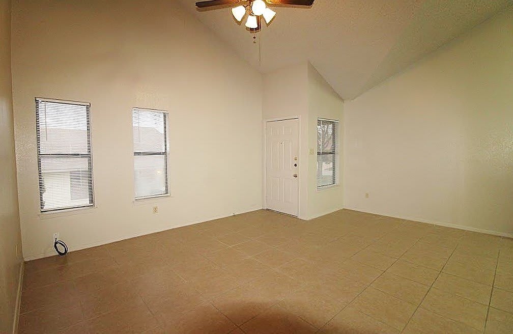 1110 Curtis Drive – photo 5