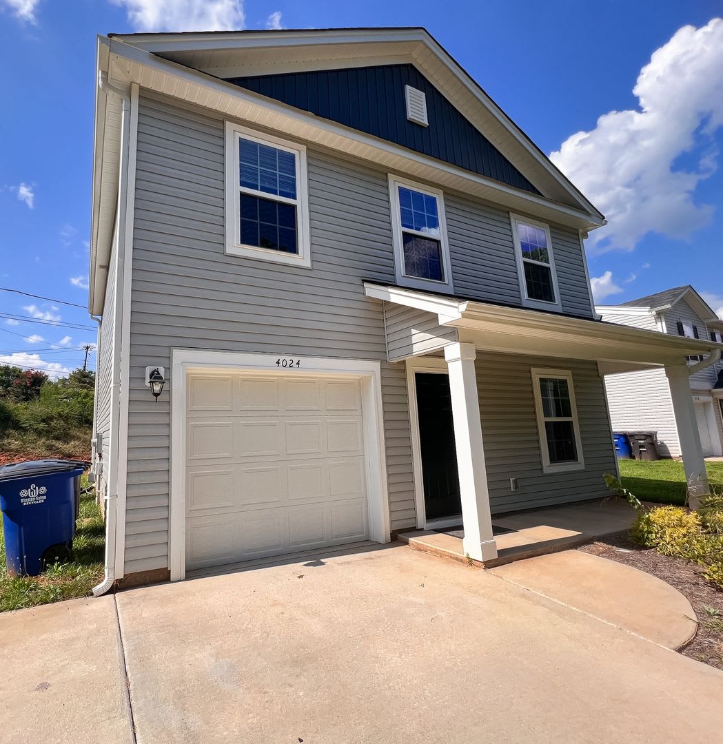 Gorgeous 3 Bedroom 2 1 2 Bathroom Two Story Home In Winston Salem – photo 5
