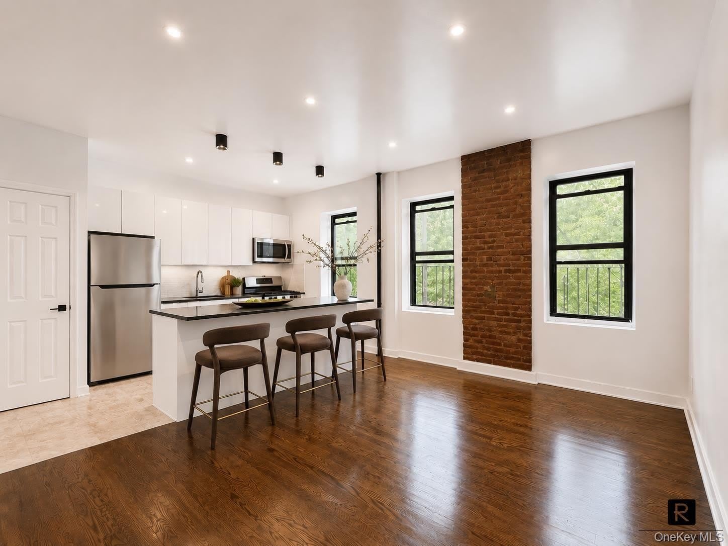 262 Quincy Street – photo 3