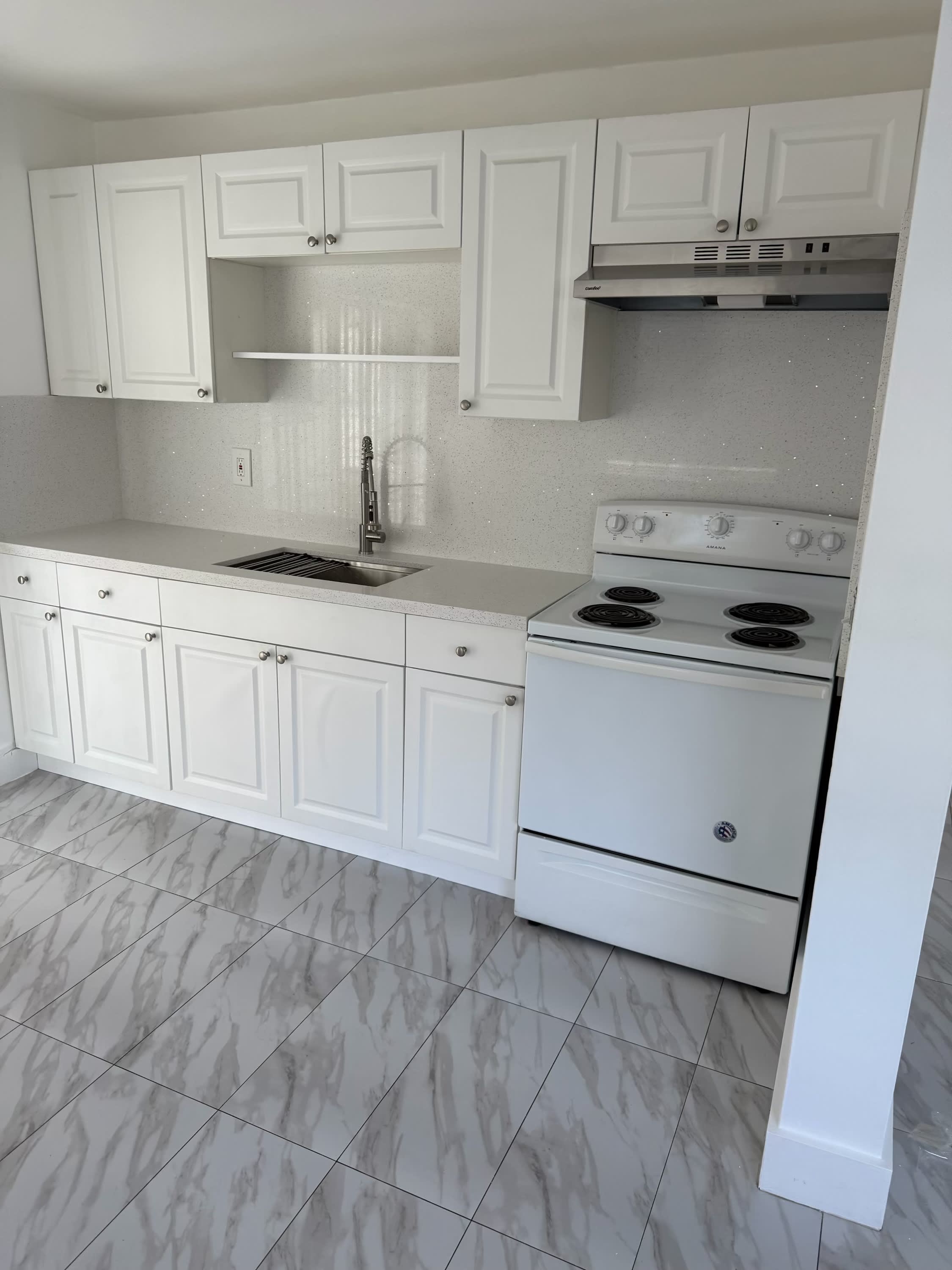 548 Sw 6 Street 3 – photo 2