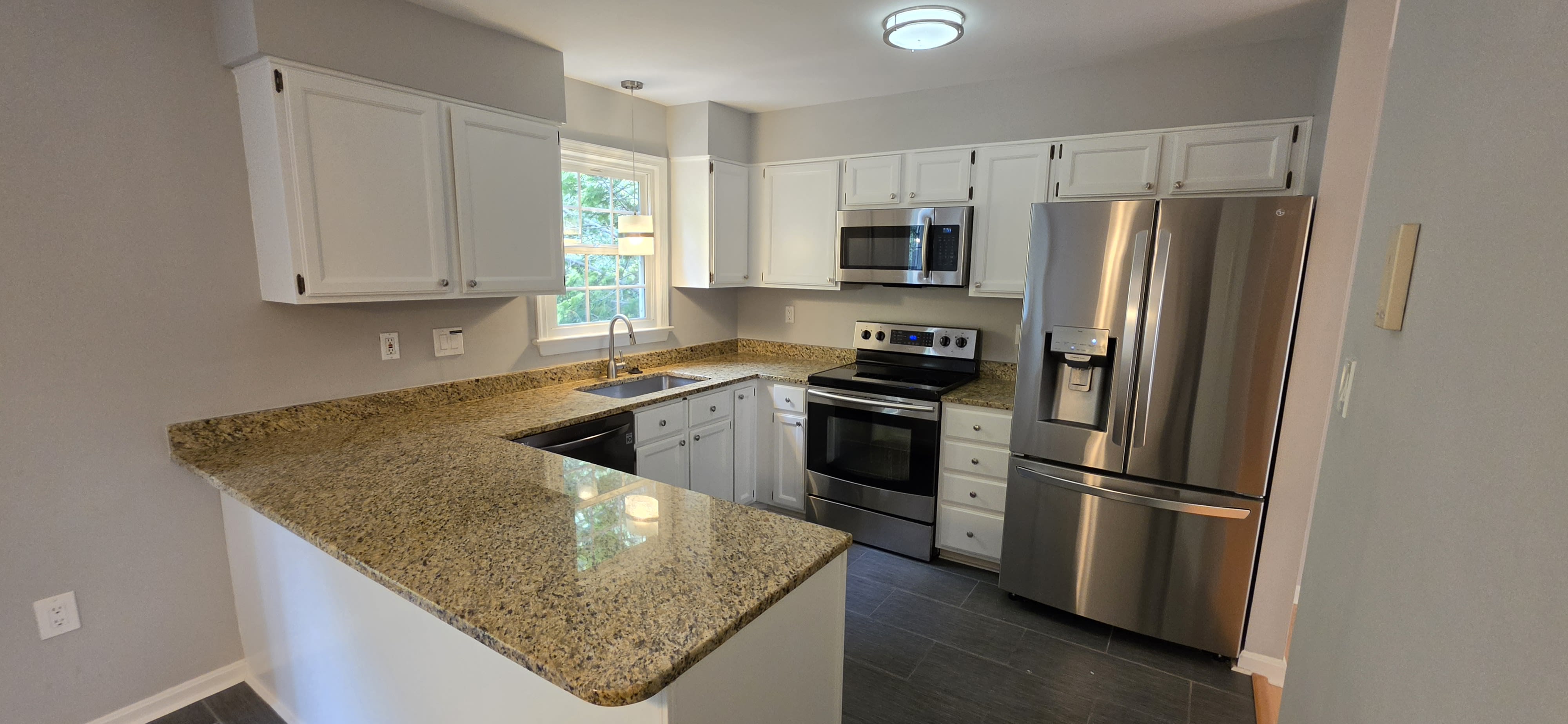 1353 Templeton Pl – photo 4