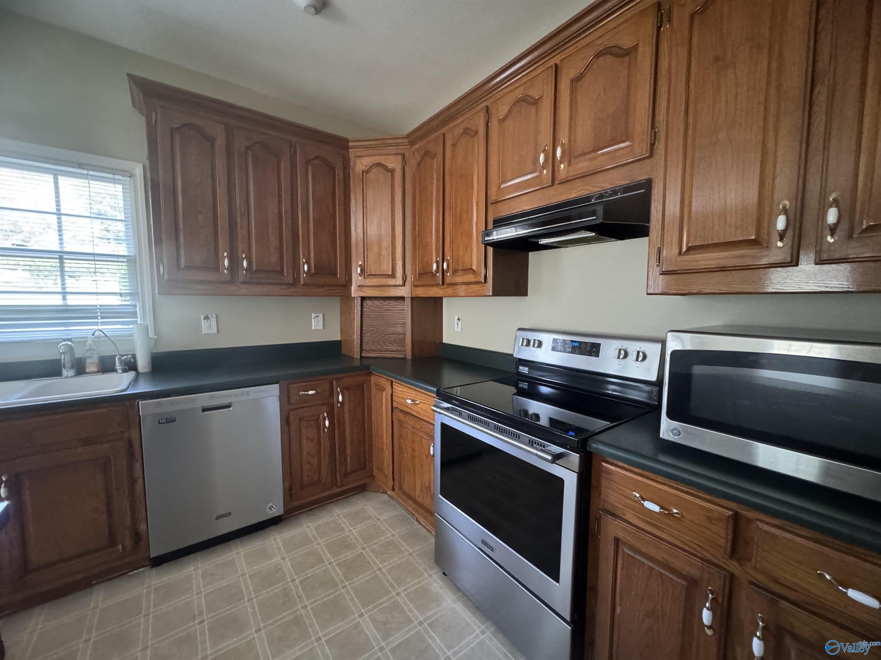 109 Simmons Drive – photo 5