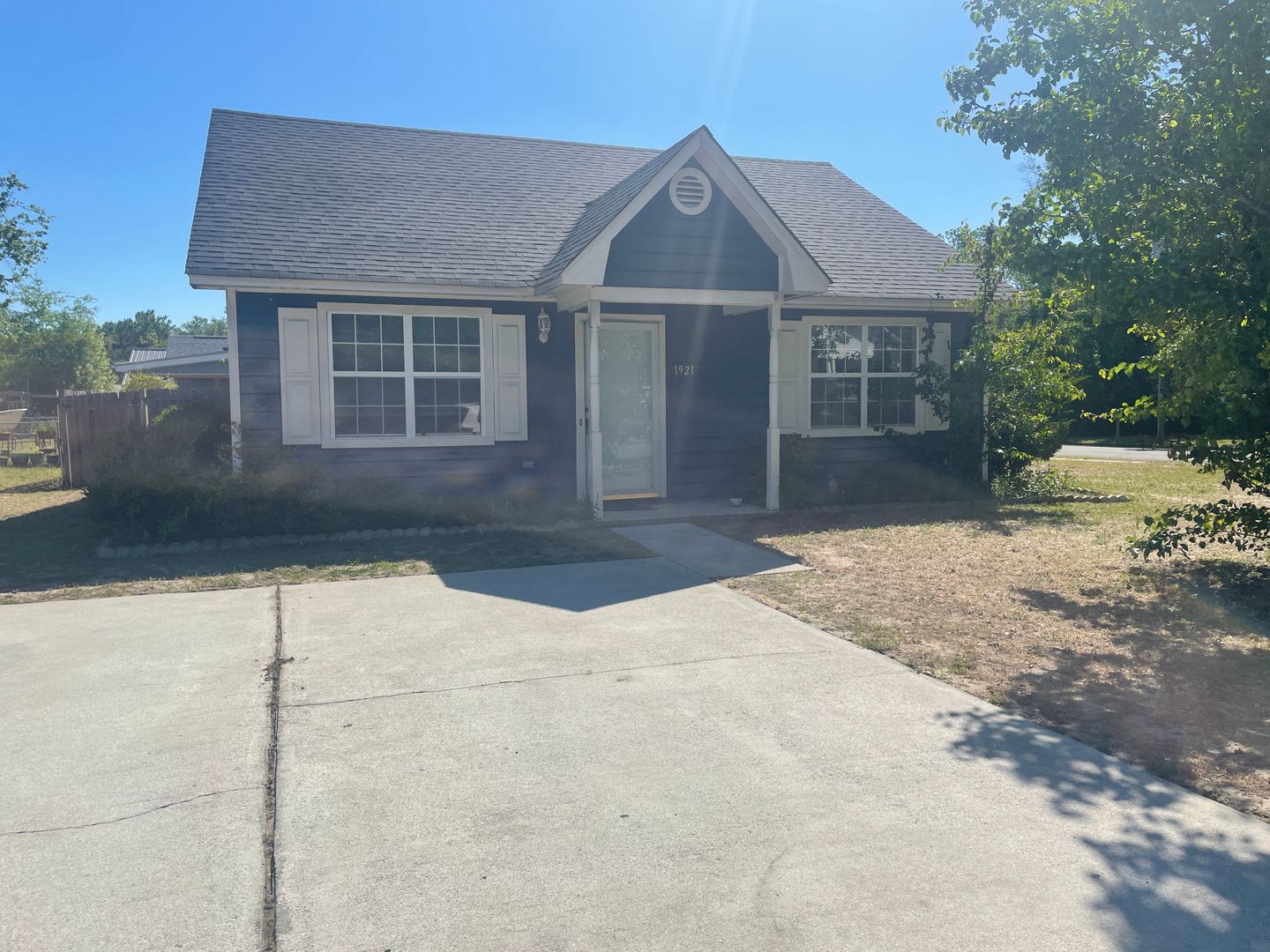 1921 Oak Street – photo 2