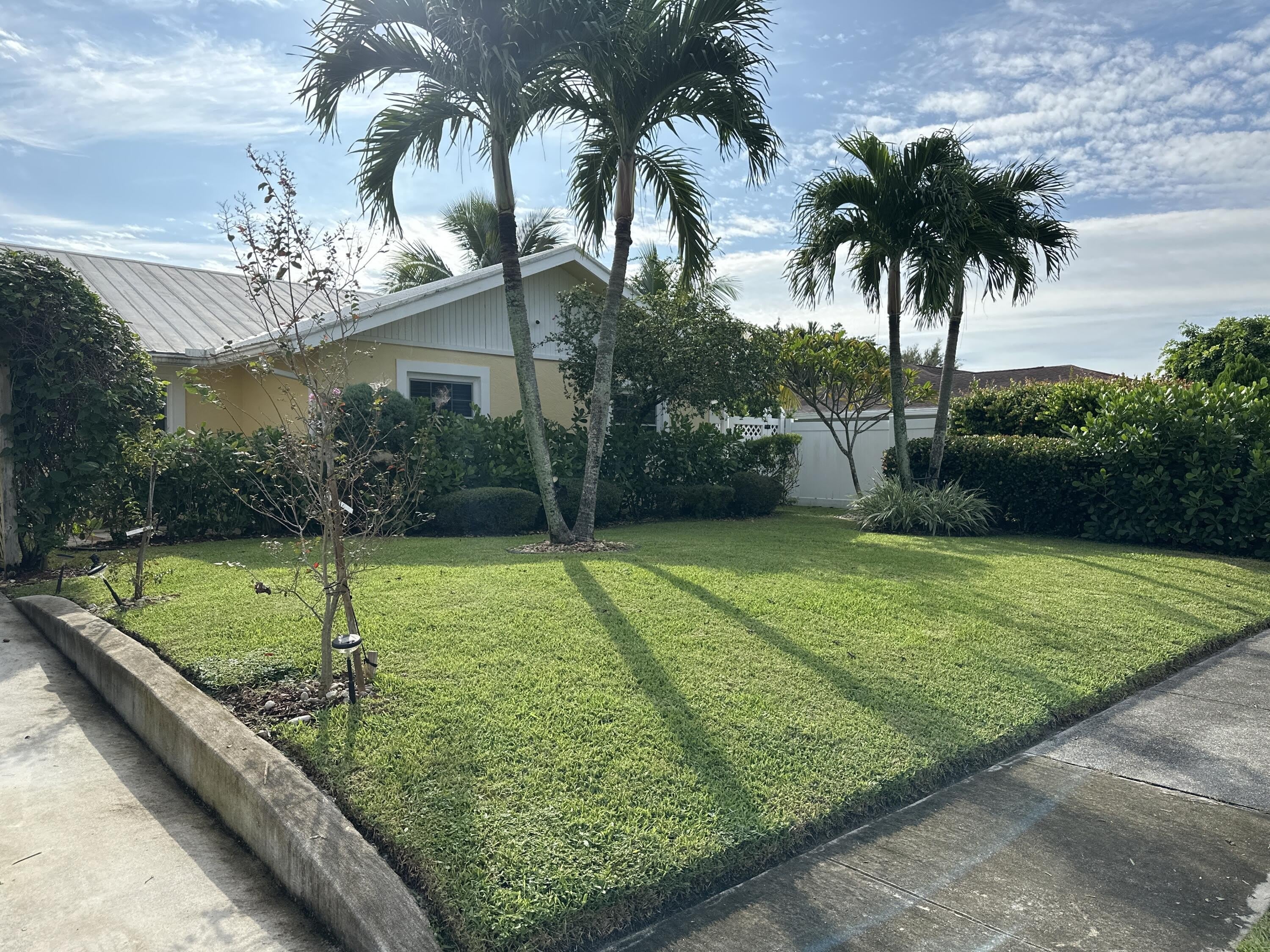 5010 WOODSTONE Circle N – photo 2