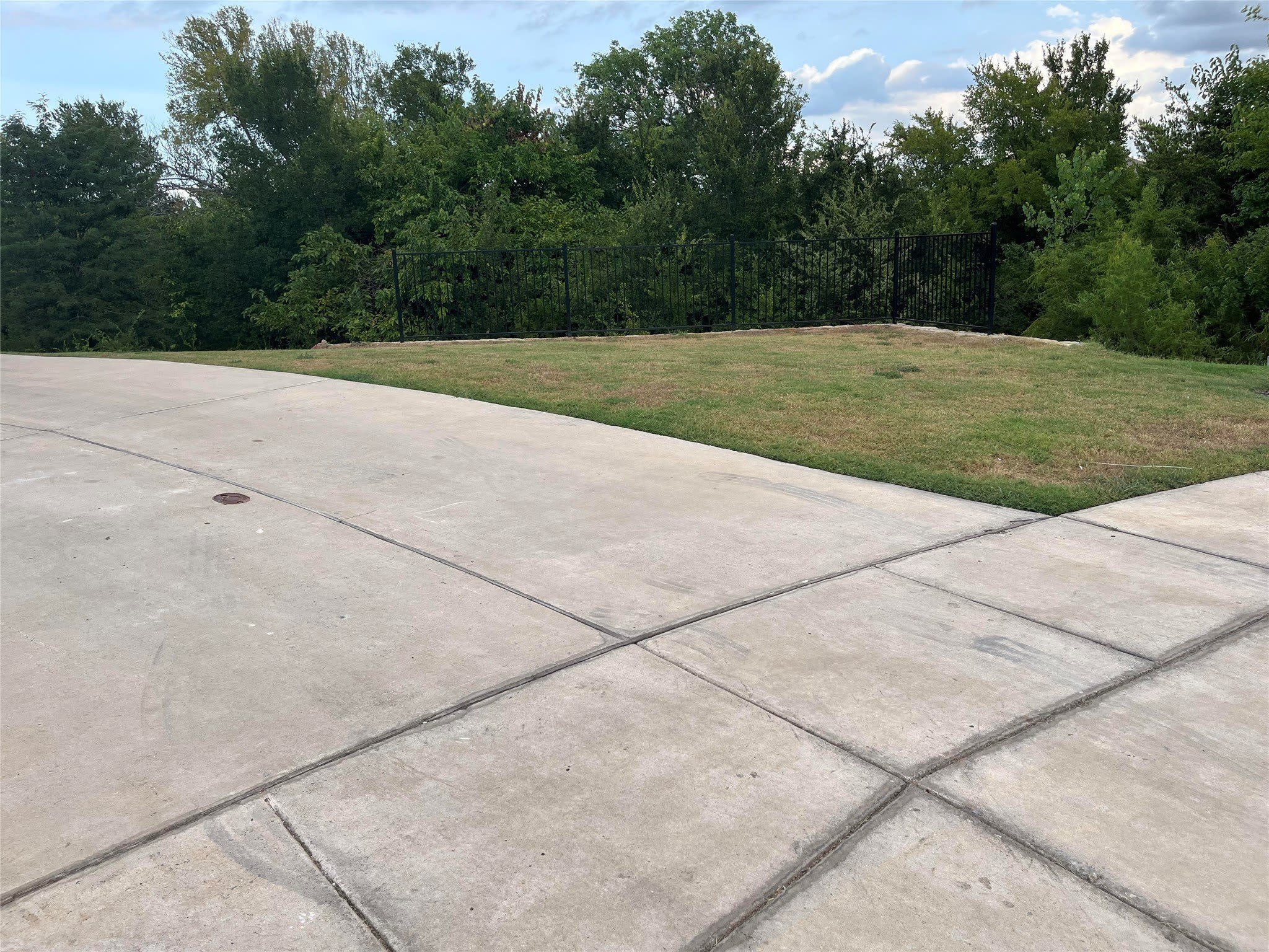 2014 Sandalwood Way – photo 4