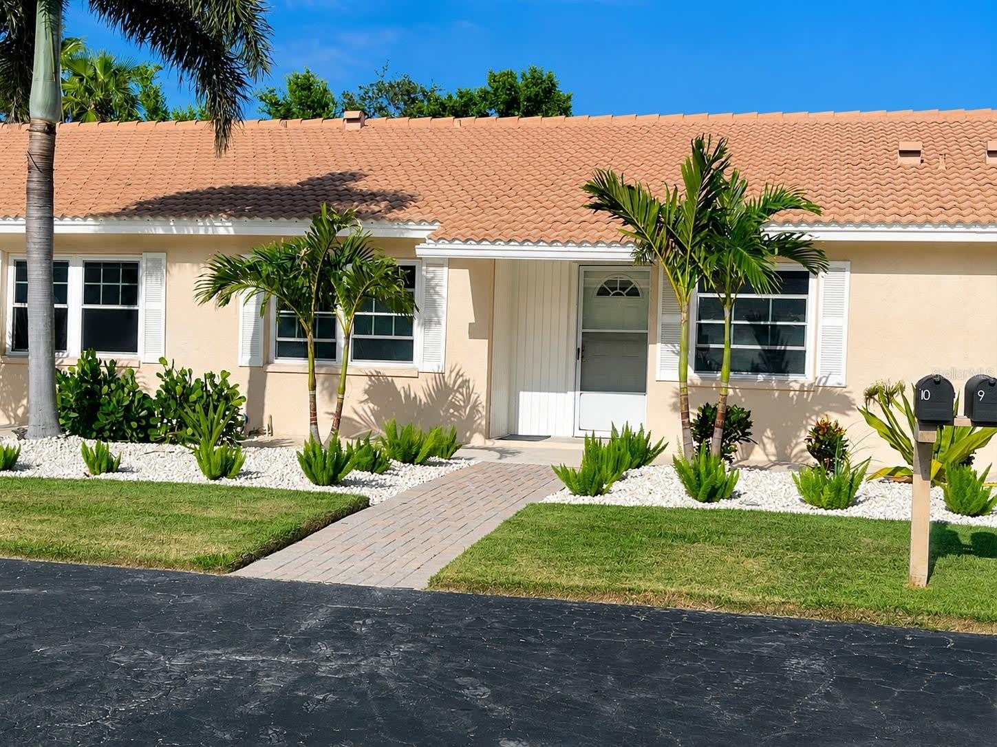 540 Neptune Avenue – photo 2