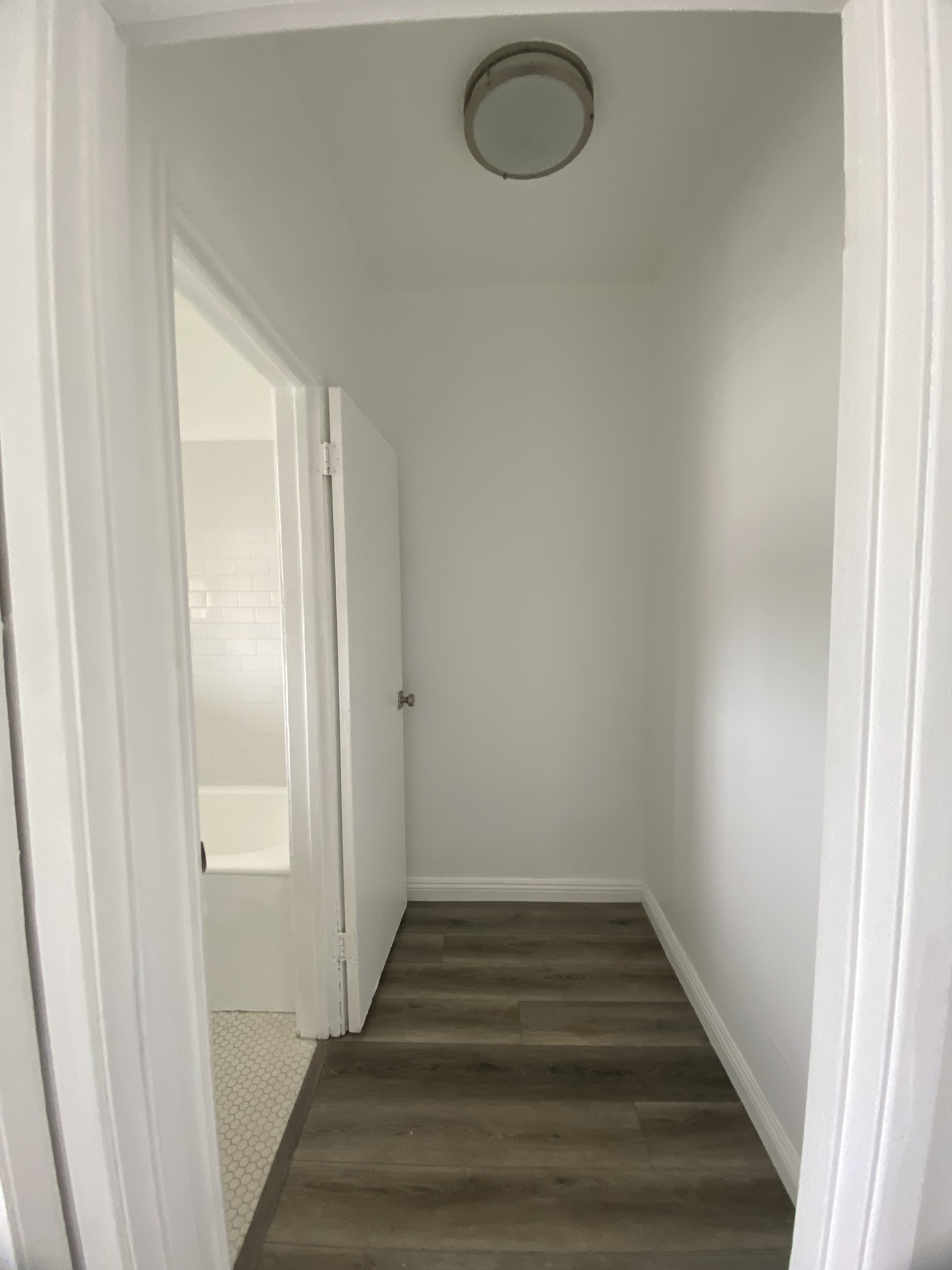 1586 W 29Th St – photo 3