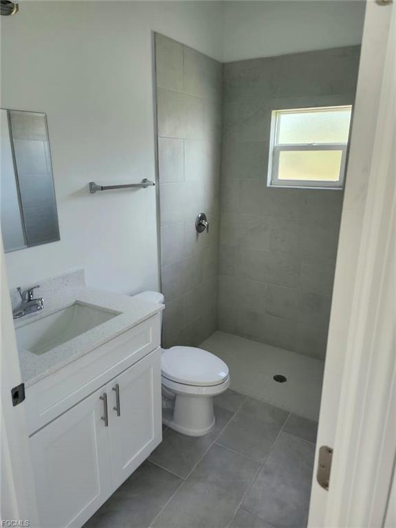 1104 Capri Street East – photo 4