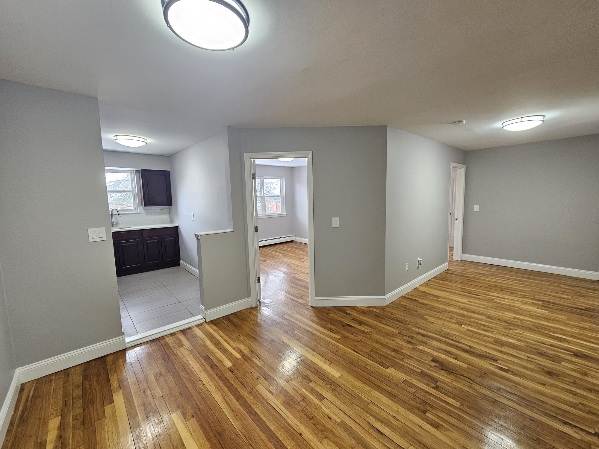 369 Park Ave – photo 2