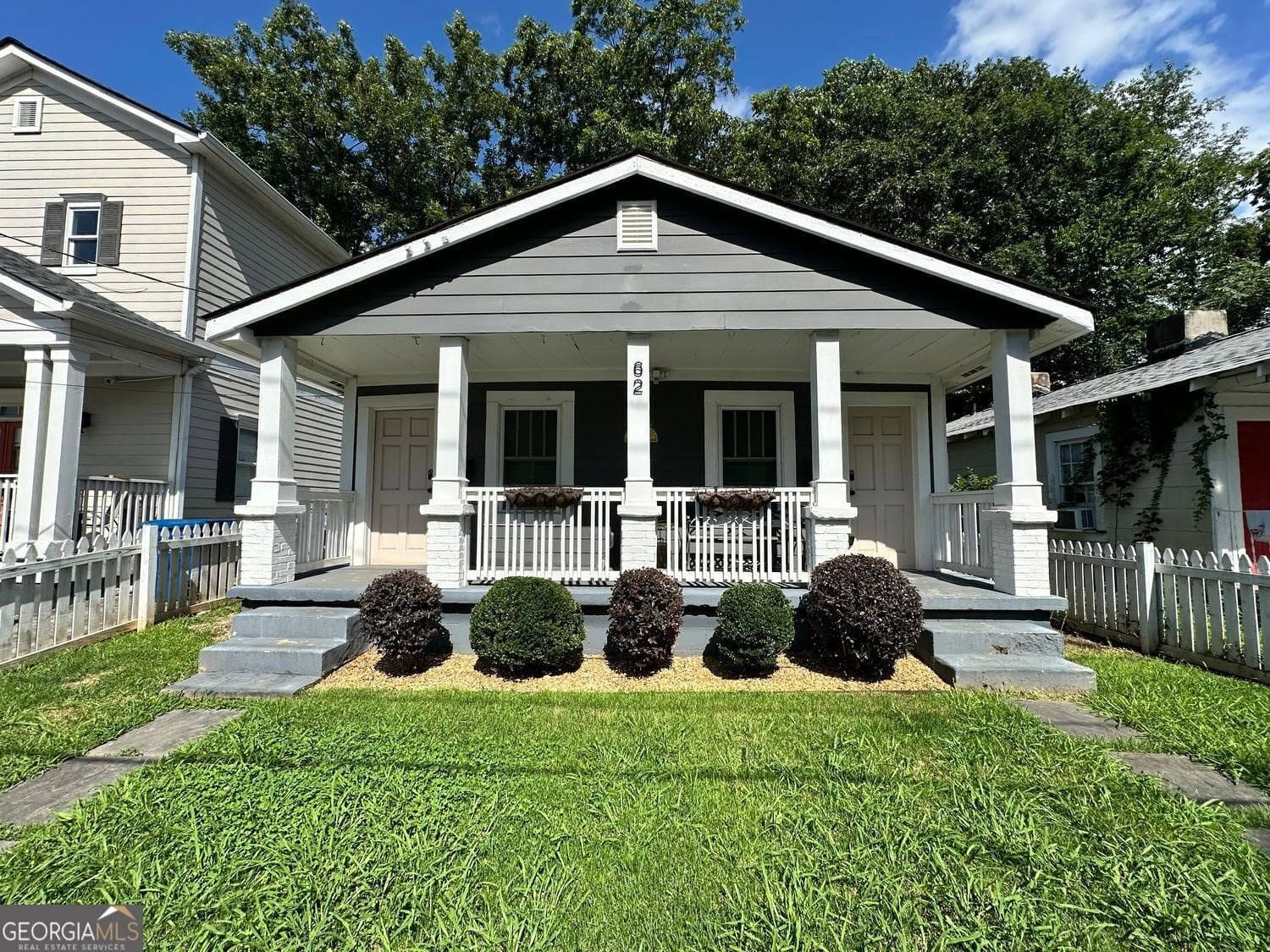 62 Chester Avenue Se A – photo 2