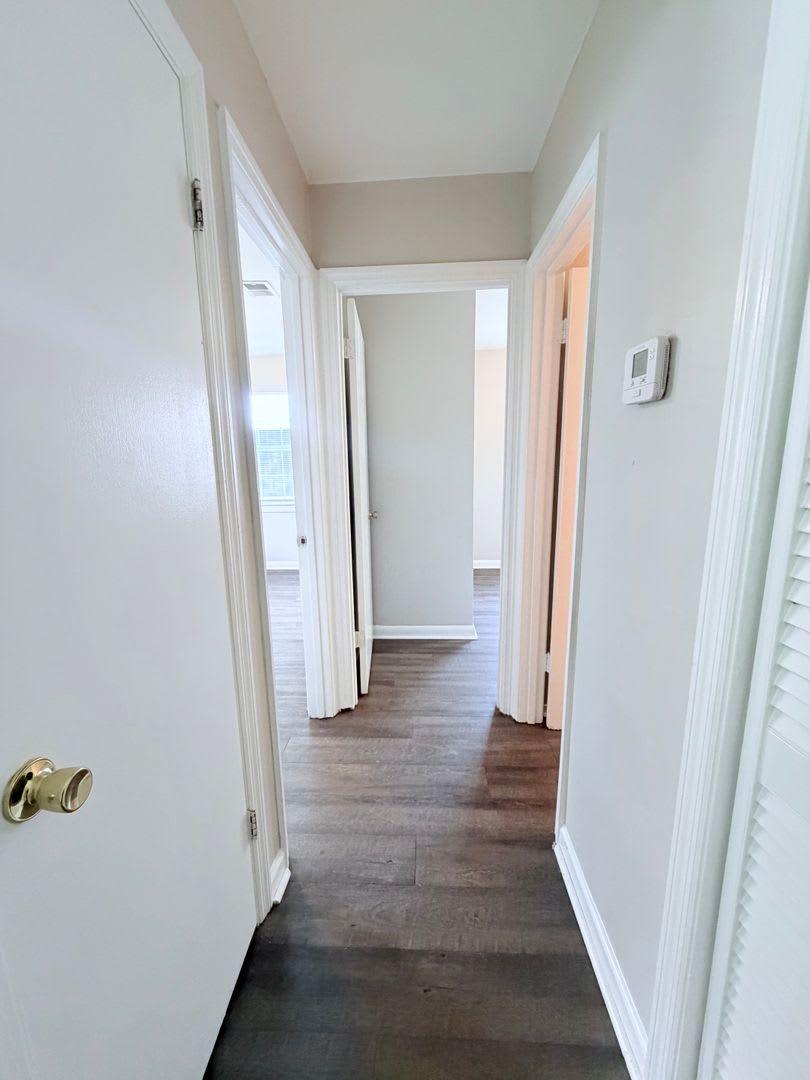 2 BR/ 1 BA Home – photo 4