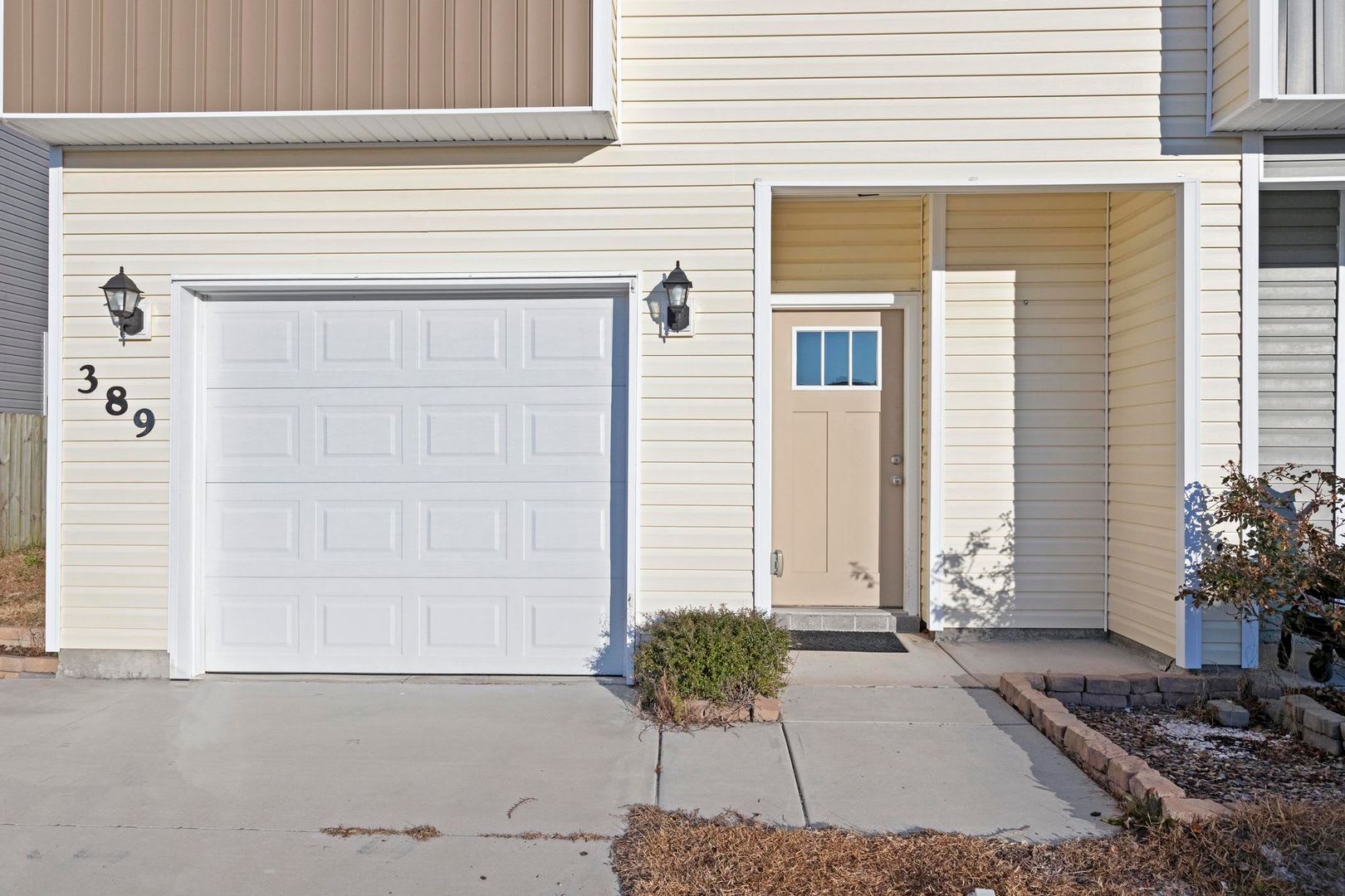 Townhouse For Rent! – photo 3
