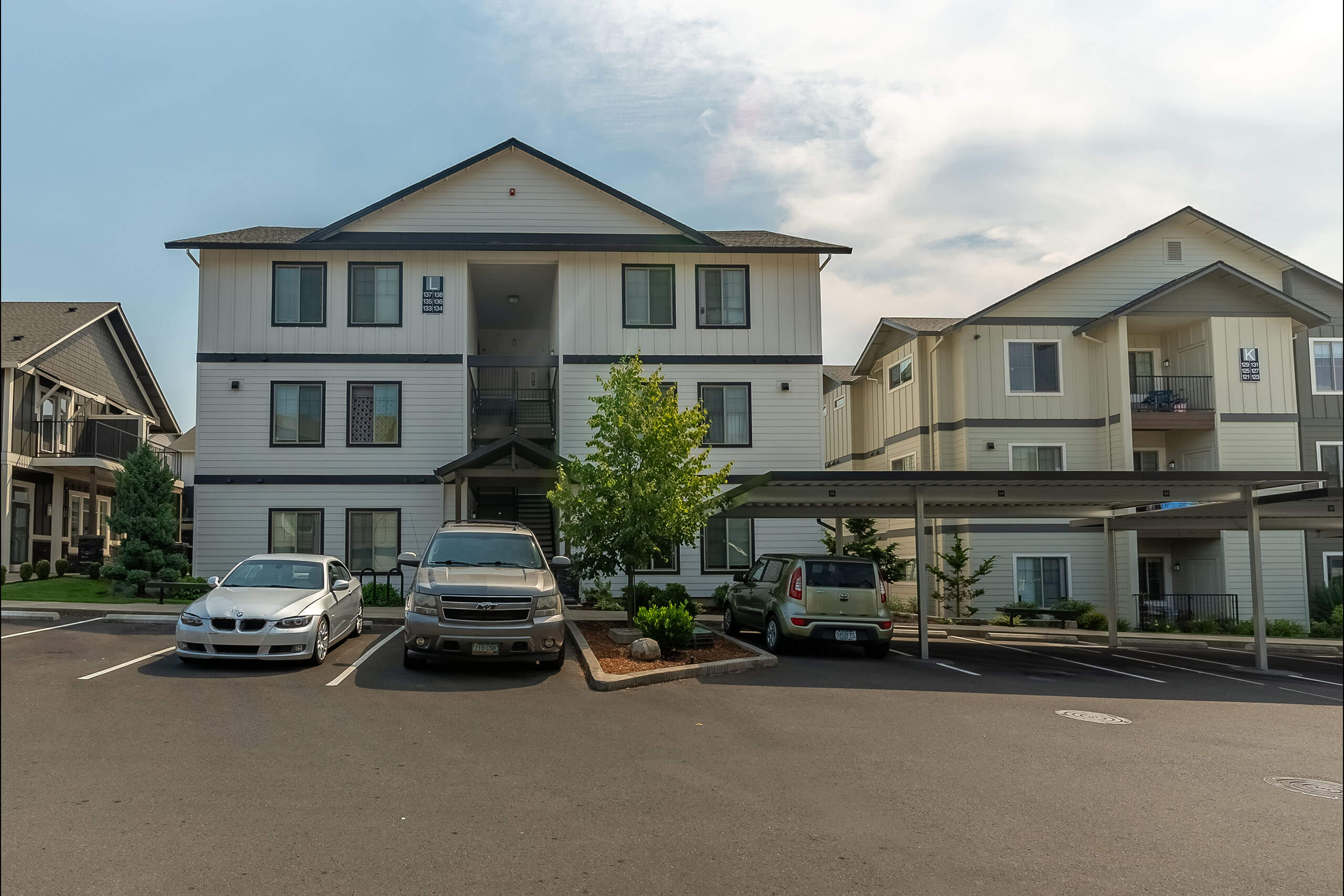 Sandy Place Apartment Homes – photo 4