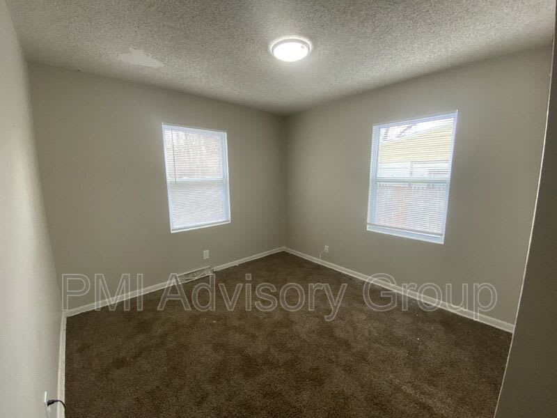 409 Southeast 34th Street – photo 4