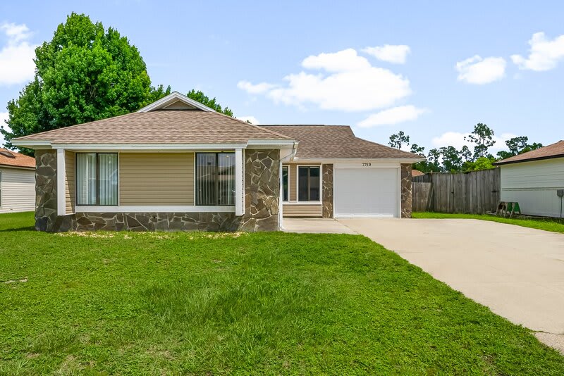 7750 Betty Louise Drive – photo 1