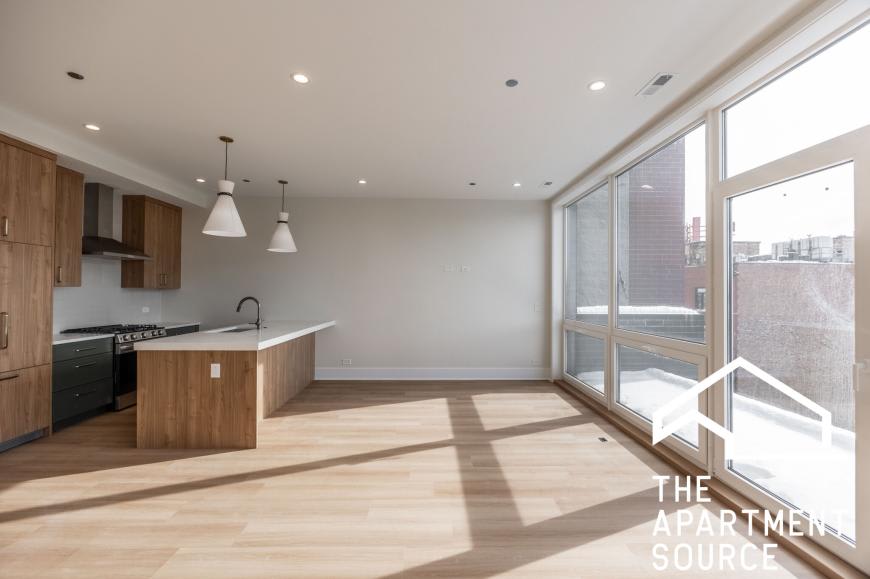 1620 W Grand Ave – photo 4
