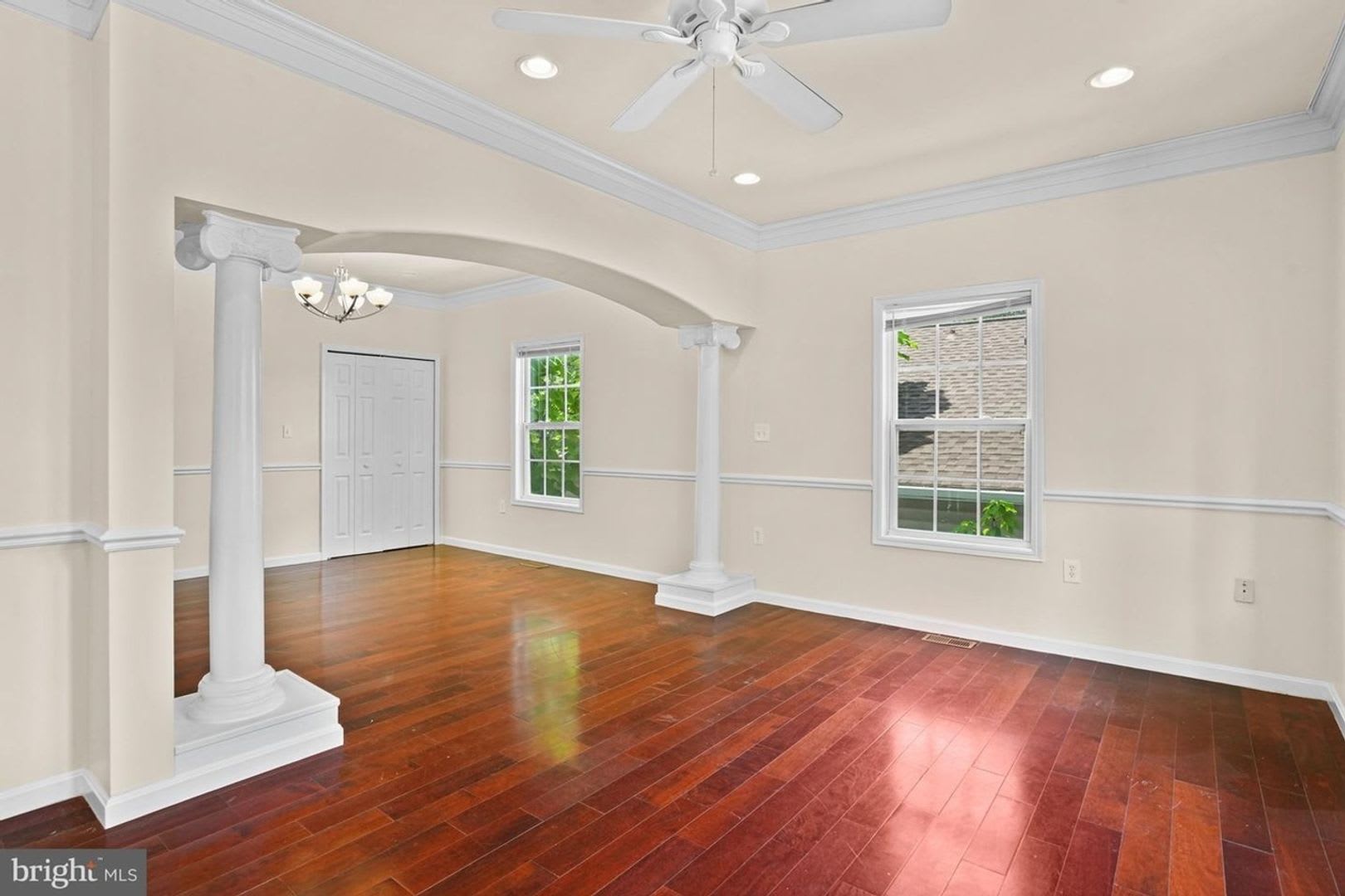 Open house Sat 8/29 1-4pm!! Stunning Detached 4BR House in Washington, DC South of Capitol Hill! – photo 4