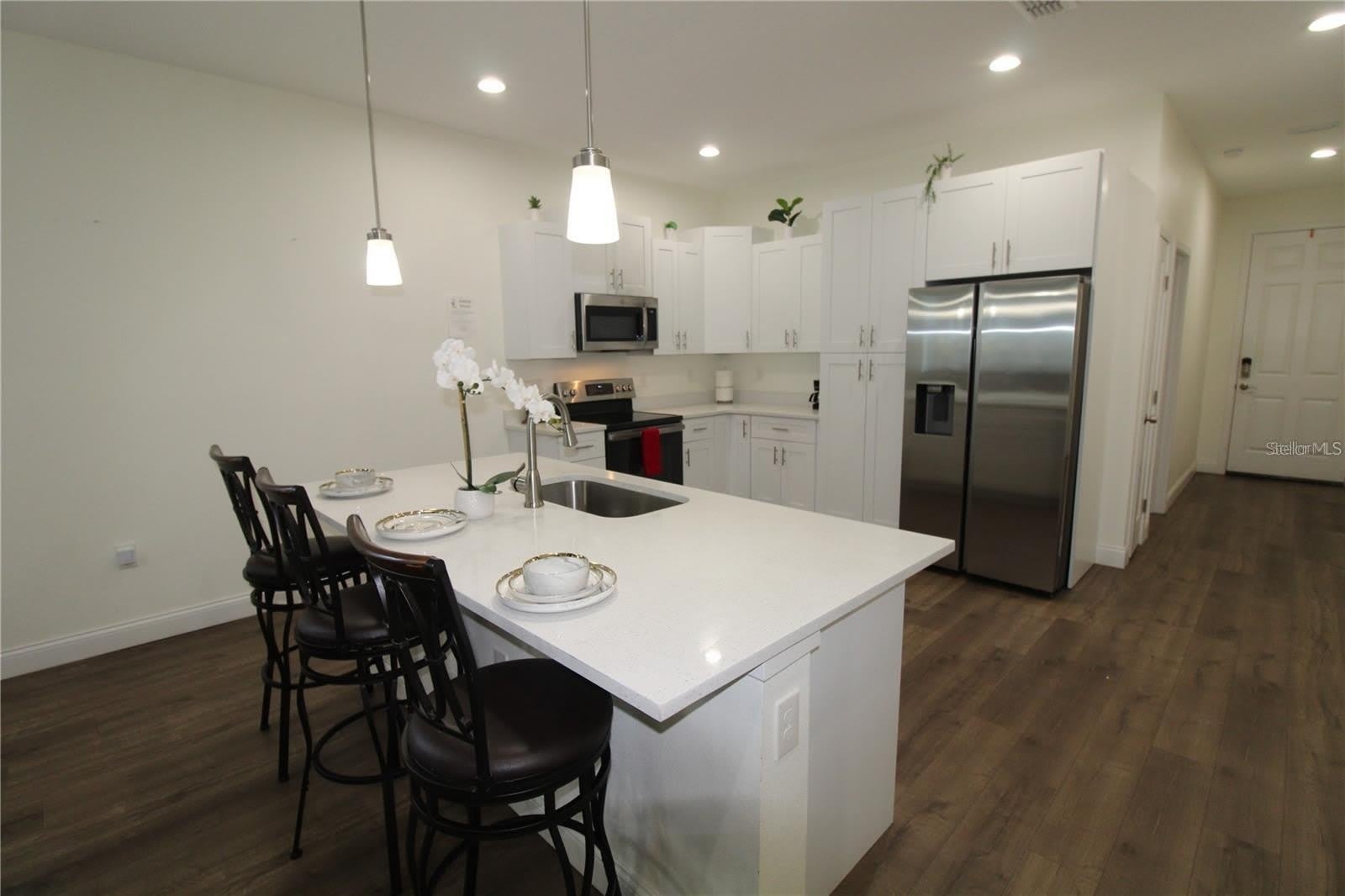 821 LAND Avenue – photo 3