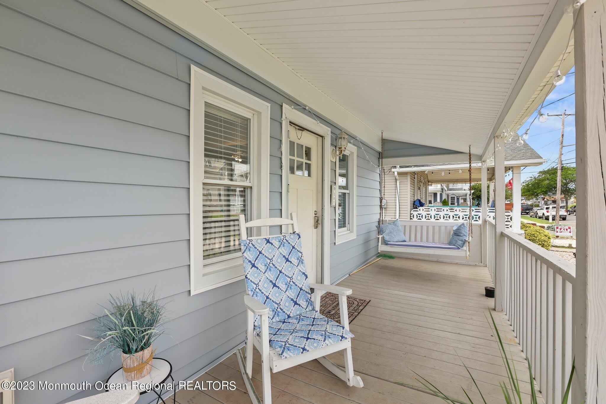 107 17Th Avenue – photo 3