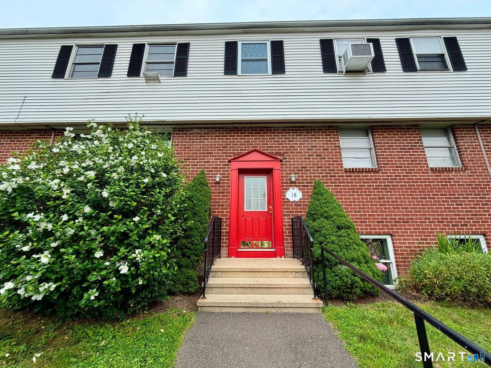 18 Fairview Drive – photo 1